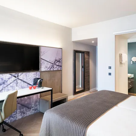 Hotel Leonardo Royal 4*