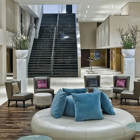 Hotel Leonardo Royal