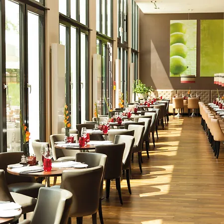 レオナルド ロイヤル ミュンヘン