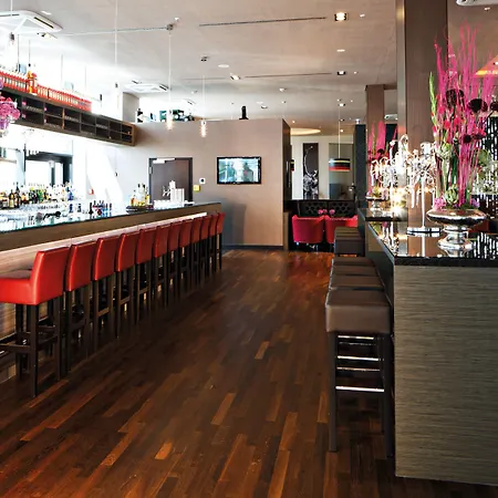 レオナルド ロイヤル ミュンヘン