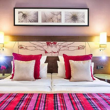 Hotel Leonardo Royal 4*