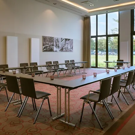 Leonardo Royal מלון 4*