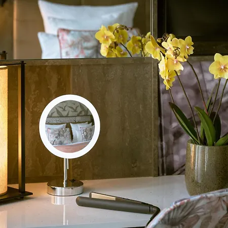 Leonardo Royal Hotel 4*