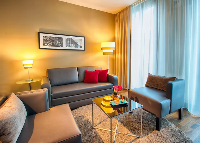 Leonardo Royal Hotel 4*