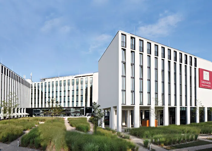 Hotel Leonardo Royal 4*