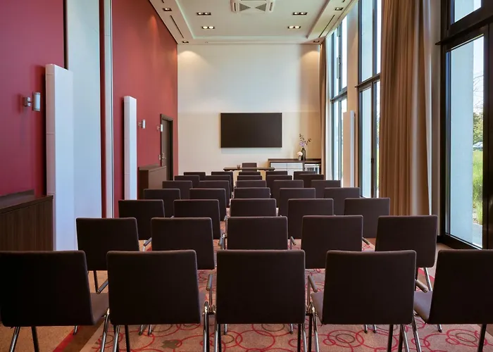 Hotel Leonardo Royal 4*