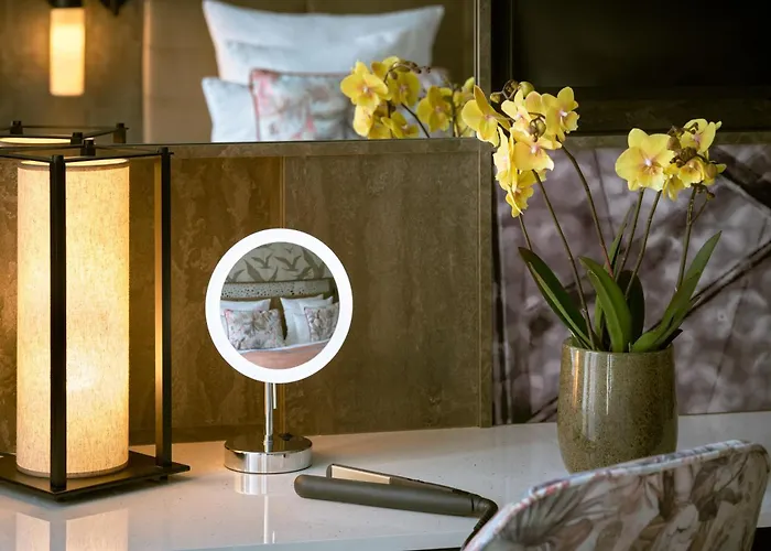 Leonardo Royal Hotel 4*