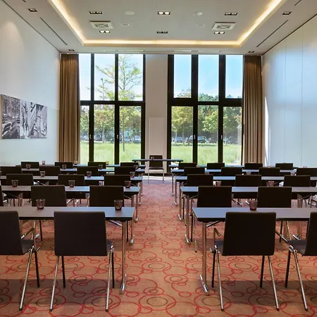 Hotel Leonardo Royal